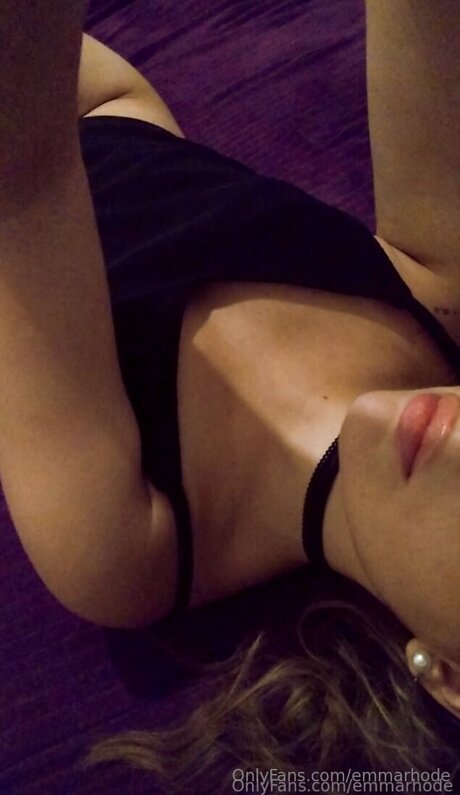 Emmarhode high quality actress pic