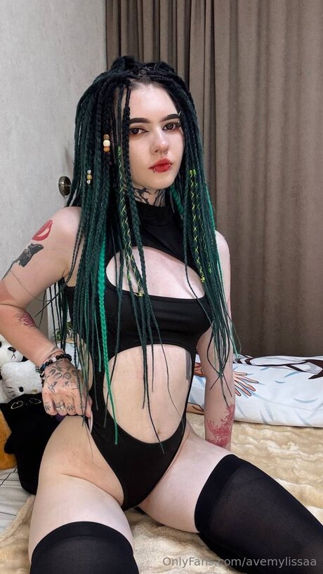 short hair teen onlyfans exclusive pictures