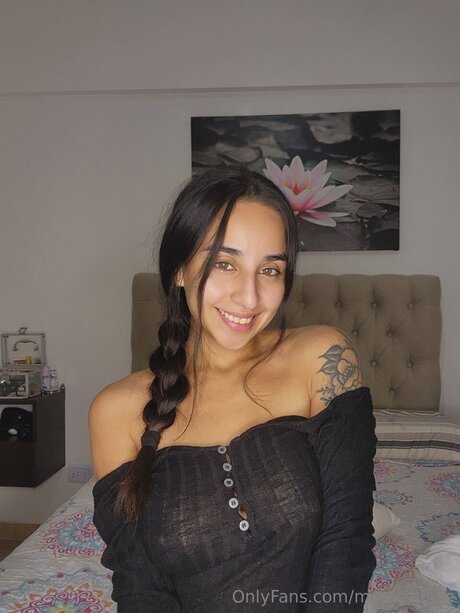 Monicaluise pretty actress images