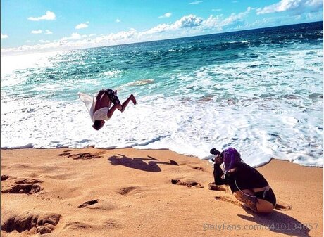 Farrahfahrenhite erotic actress pics