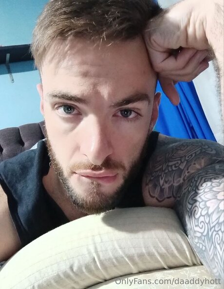 Daaddyhott pornstar exclusive picture