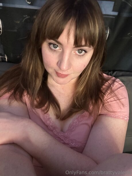 Brattyvalerie pornstar nude galleries