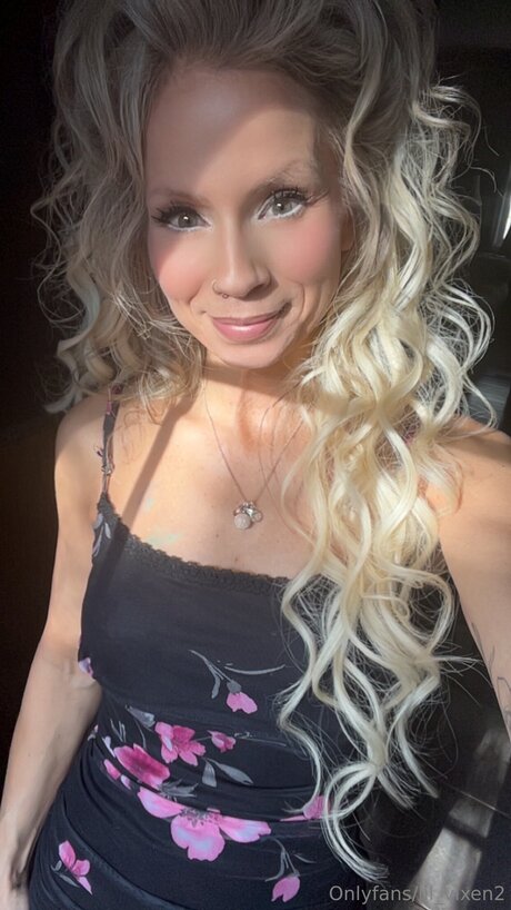 Lil Vixen2 nude actress galleries