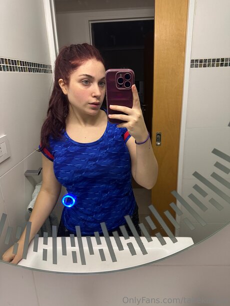 Takekarylle pornographic model images