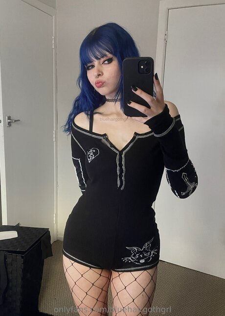 Bluehairgothgrl erotic actress images