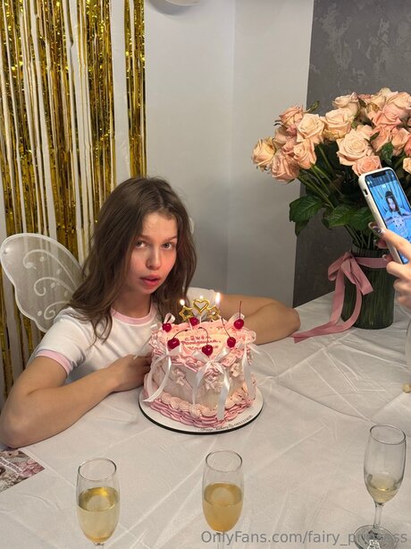 alternative onlyfans art naked image