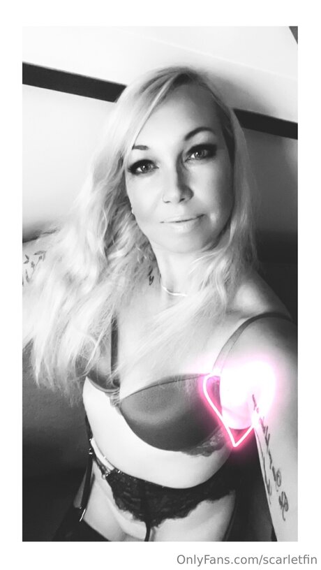 Scarletfin top actress photos