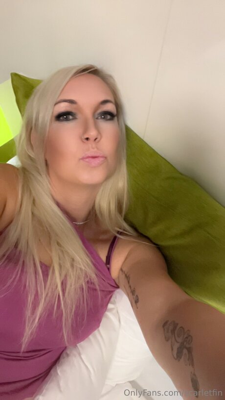 Scarletfin top actress pictures