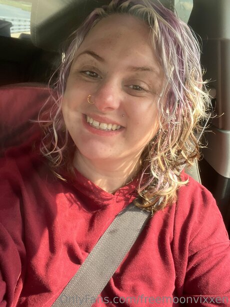 Freemoonvixxen model sexy pictures