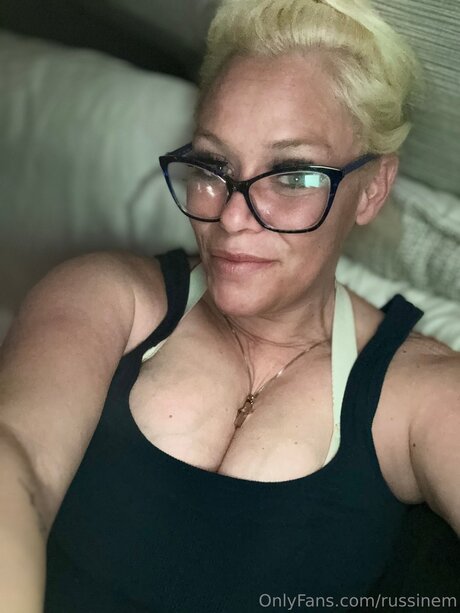 horny girls onlyfans free porn photo