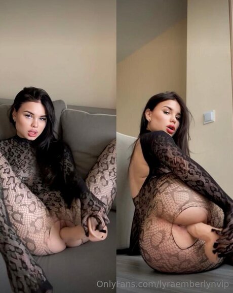 Lyraemberlynvip exclusive actress photos