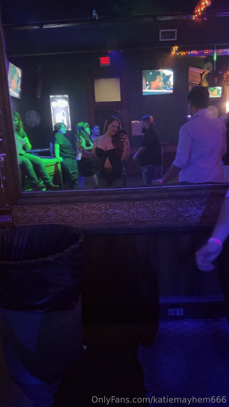 fingering pussy onlyfans art nude images