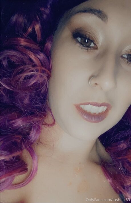 Lushlex69 model free photo