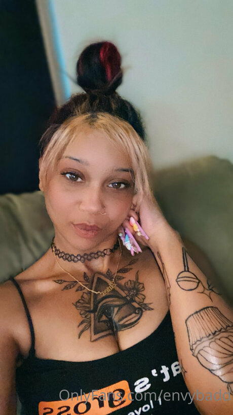 Envybadd nice actress pictures