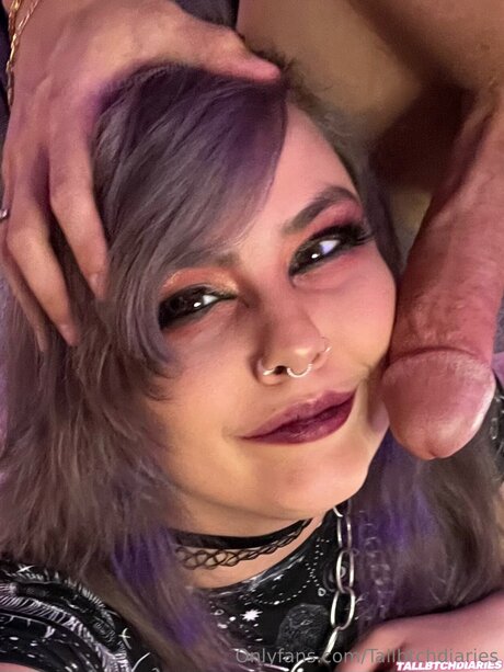 Tallbtchdiaries best model photo