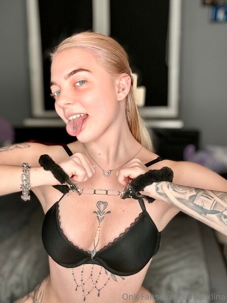 Sweetxlina sexy model photos