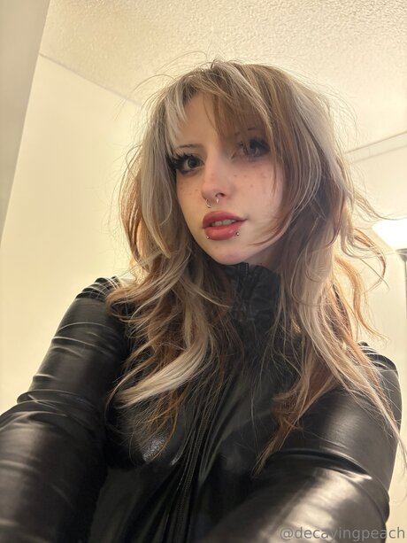 Decayingpeach best pornstar picture