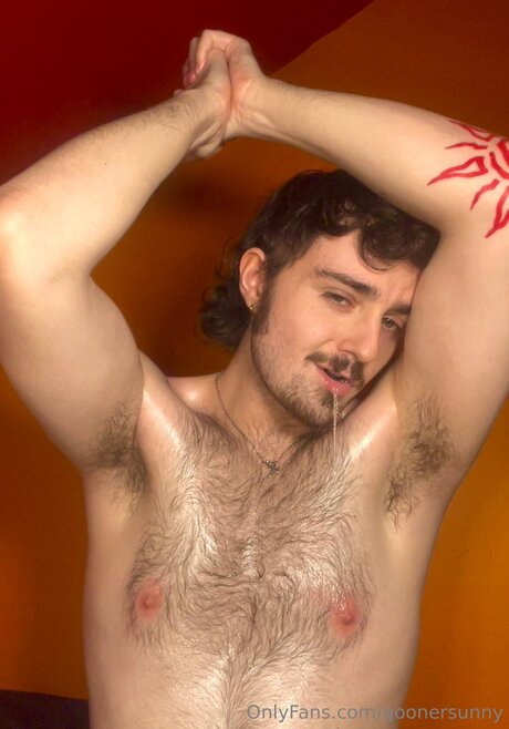 Goonersunny adult model picture