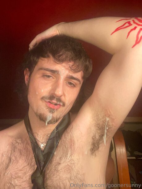 Goonersunny model best photo