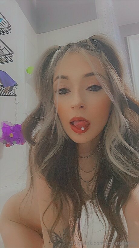 shemale fucks girl onlyfans nice picture