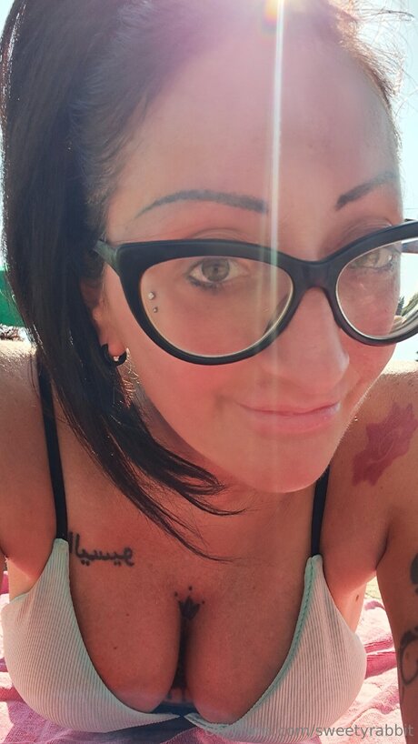 Sweetyrabbit model sex photo