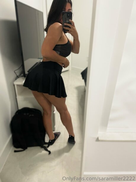 Saramiller2222 xxx pornstar image