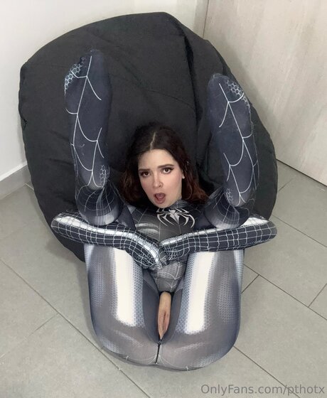 Pthotx nude model photos