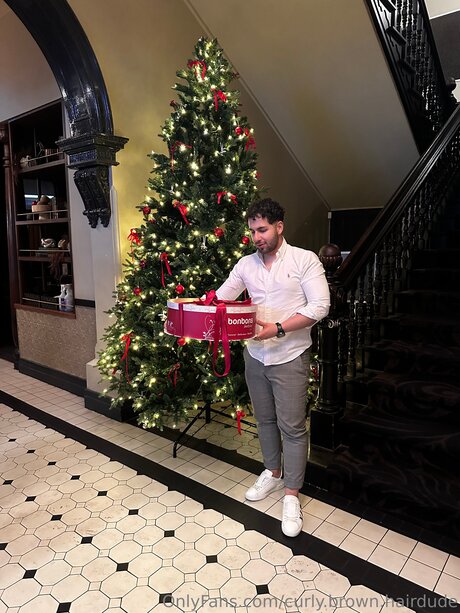 Curly Brown Hairdude adult star images