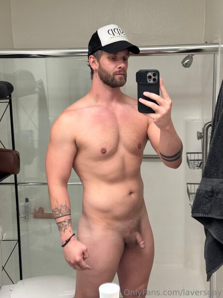 Laversgay best model photos