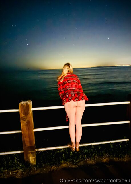 Sweettootsie69 pornstar naked pictures