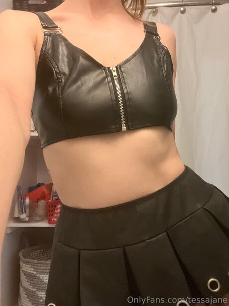 Tessajane model sexy photos