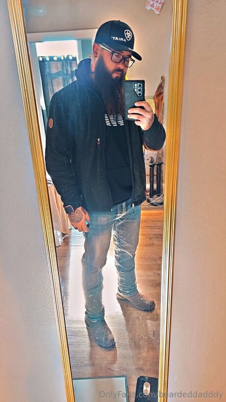 Beardeddadddy art model galleries