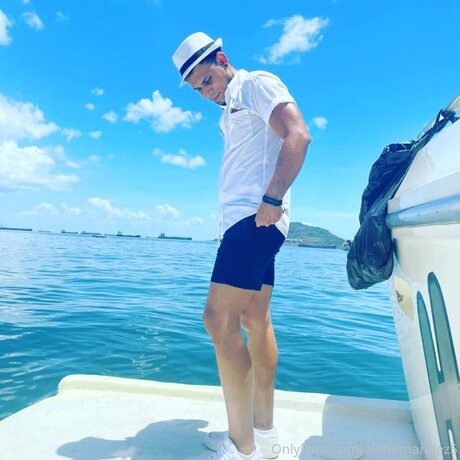 beach blowjob onlyfans art porn pic