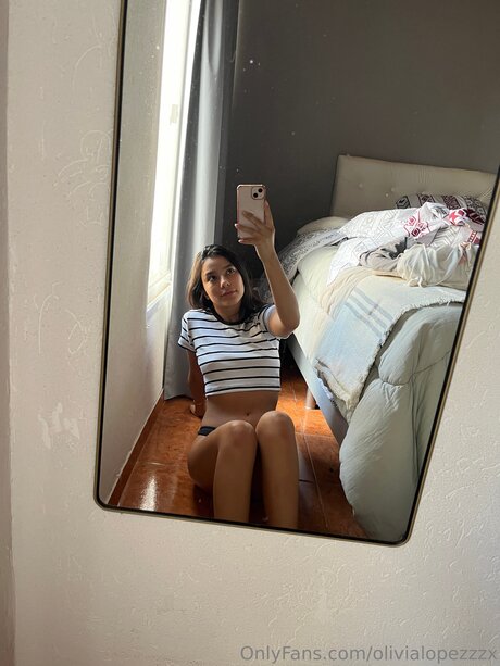 Olivialopezzzx nudes model pics
