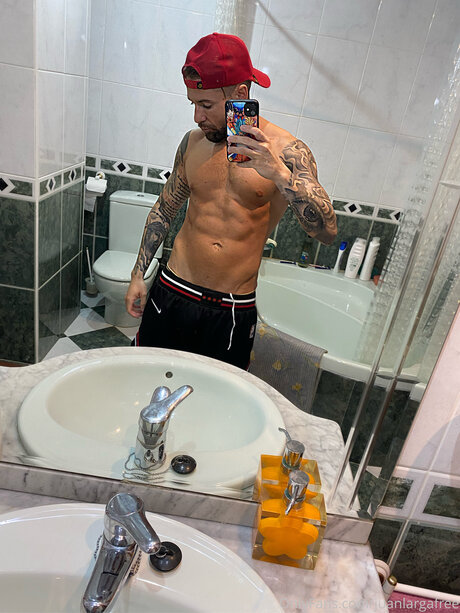 Juanlargafree model hd picture