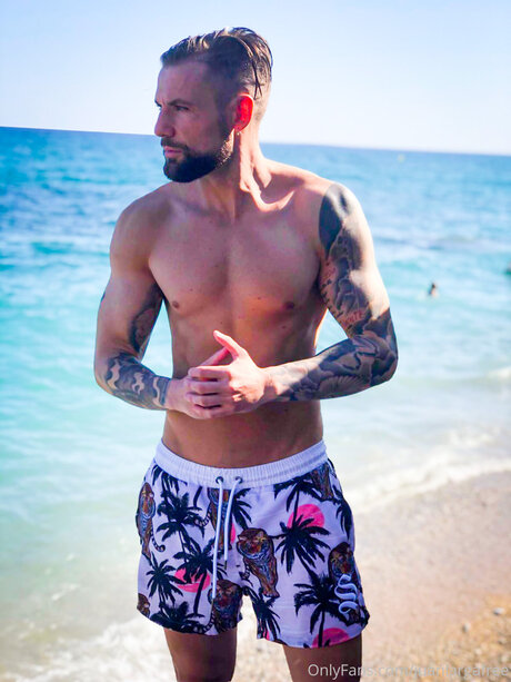 Juanlargafree naked actress image