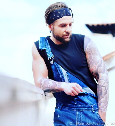 fake tits onlyfans free xxx image