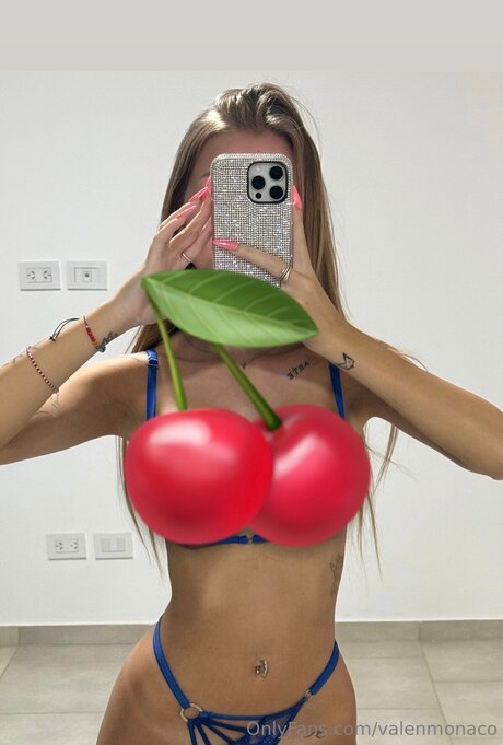Valenmonaco model porn pic