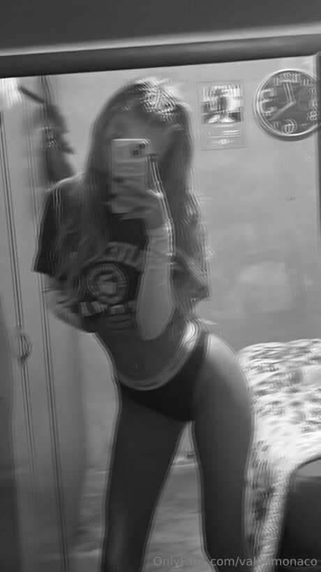 Valenmonaco nude actress photo