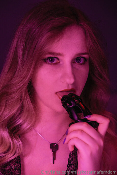 Misskatarinafemdom star naked photo