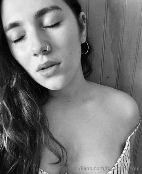 Bloomingsoul pornstar free pic