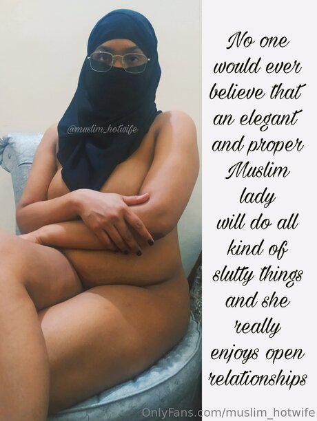 Muslim Hotwife model porn images