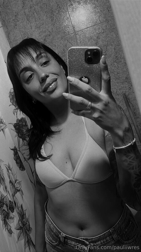 Pauliiwres star hd pics