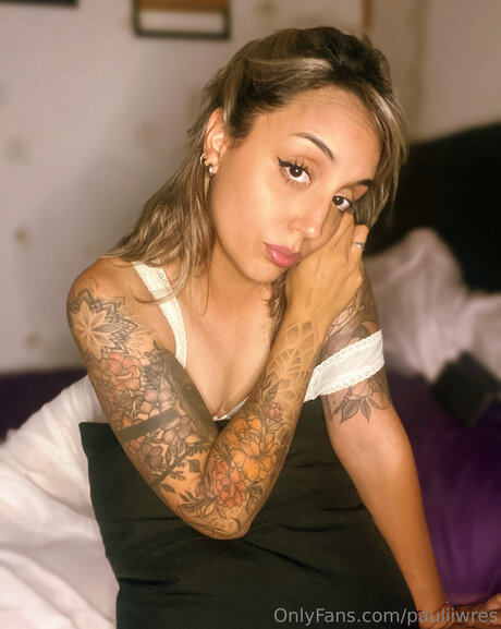 Pauliiwres exclusive star image