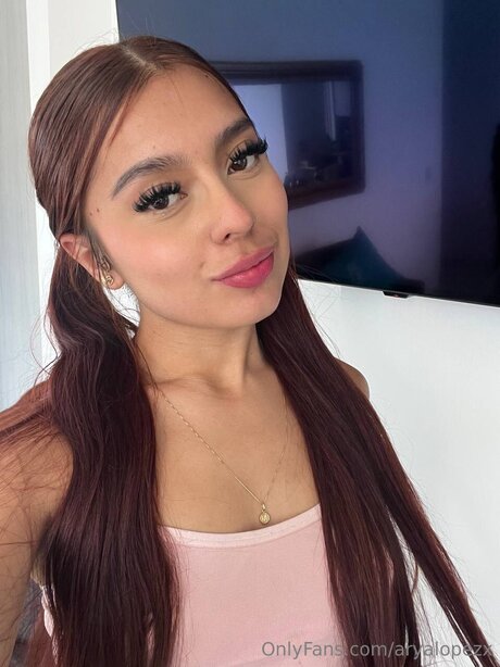 Aryalopezx beautiful actress pic