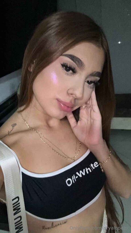 Aryalopezx naked star photos