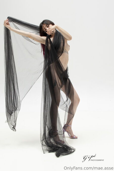 milf handjob onlyfans top photos