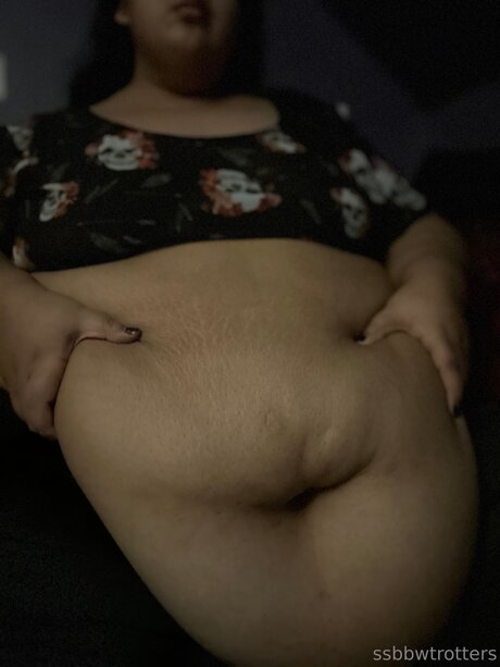 Ssbbwtrottersfree pornstar nude pic
