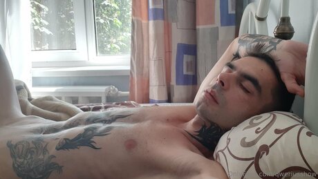 Qweriusshow star top img