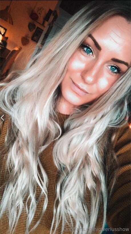 Qweriusshow best model galleries